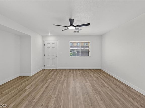5th image of 552 Albacate St