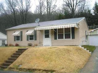 1237 Bellaire St, Fairmont, WV 26554