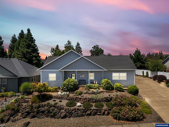 3rd image of 777 SE Cynthian Dr