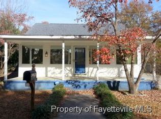 41 Middle St, Red Springs, NC 28377