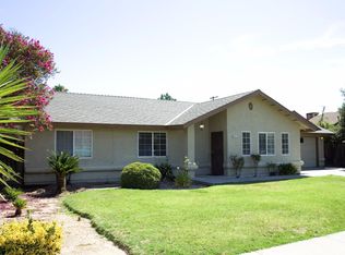 421 S 6th St, Fowler, CA 93625