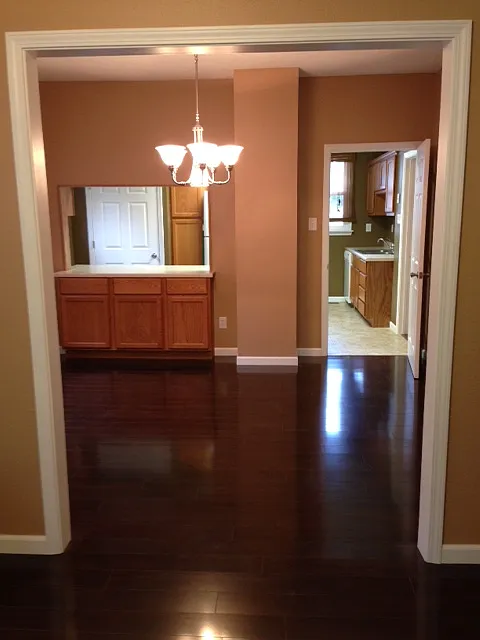 3 bed, 2200 sqft, $1,500 — Photo 4