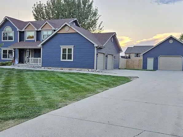 1204 14th Ave SE, Altoona, IA 50009