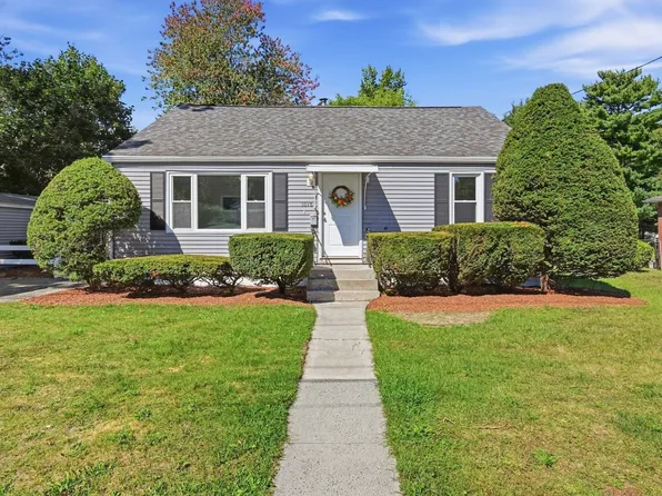 1078 Granby Rd, Chicopee, MA 01020