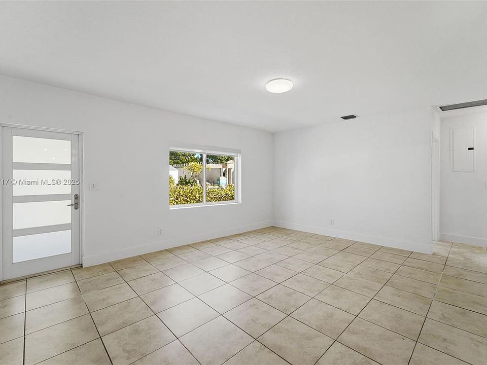1st image of 570 NW 49th St #570