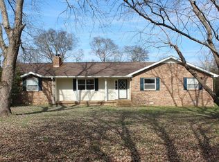 1103 Lick Creek Rd, Castalian Springs, TN 37031