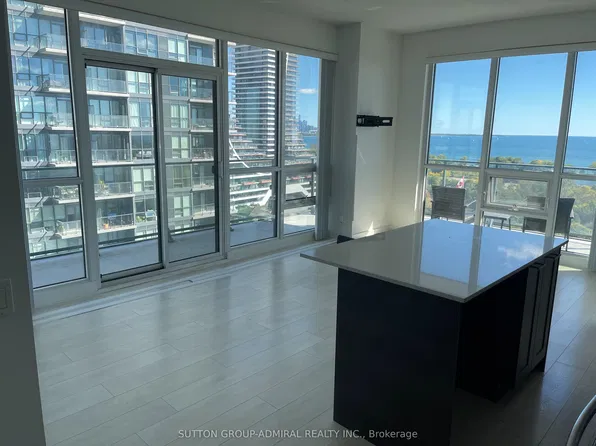 2212 Lake Shore Blvd W, Toronto, ON