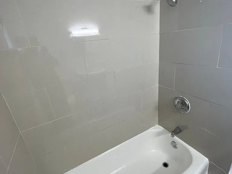 14542 Union Ave #2N — Photo 9