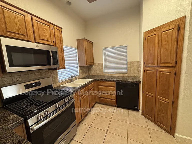 8559 Star Bright Ct — Photo 6