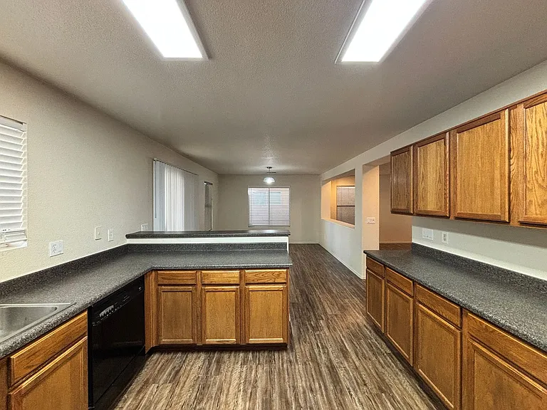 1051 W Sea Lion Dr — Photo 8