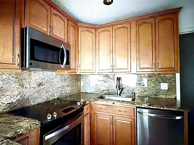 4226 S Landar Dr — Photo 8
