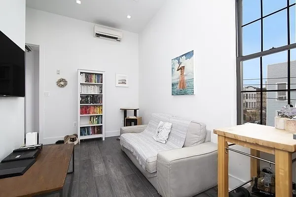 Rented by Ink Realty Services LLC | media 8