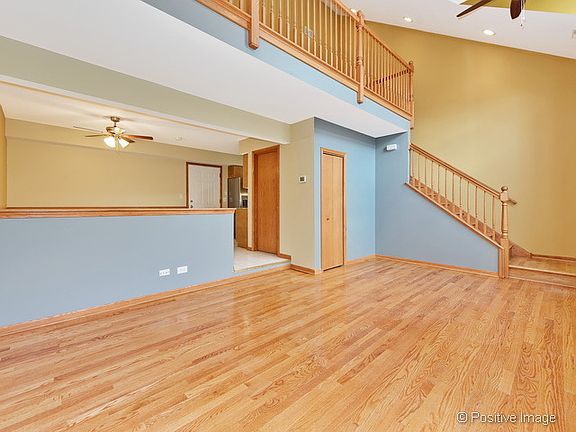 3rd image of 7944 W 102nd St Unit 2