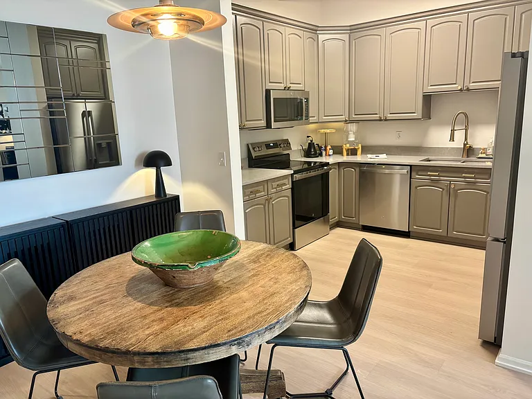 122 N 11th St #401 — Photo 16