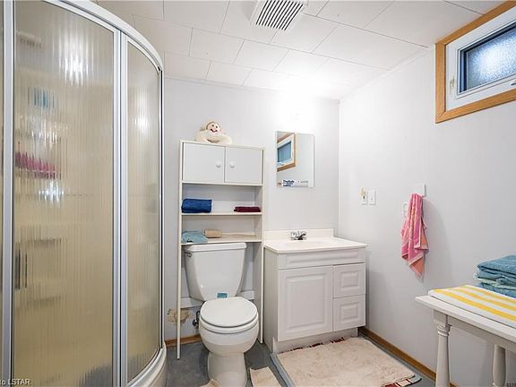 5th image of 19 Blackacres Blvd #19