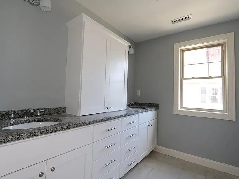 80 Durnell Ave — Photo 4