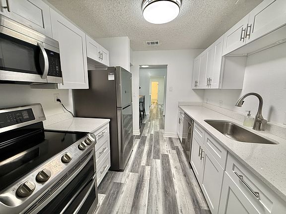 2nd image of 1002 Spring Meadow Dr #1002