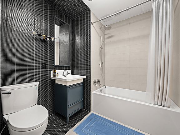 4th image of 123 Melrose St APT 409