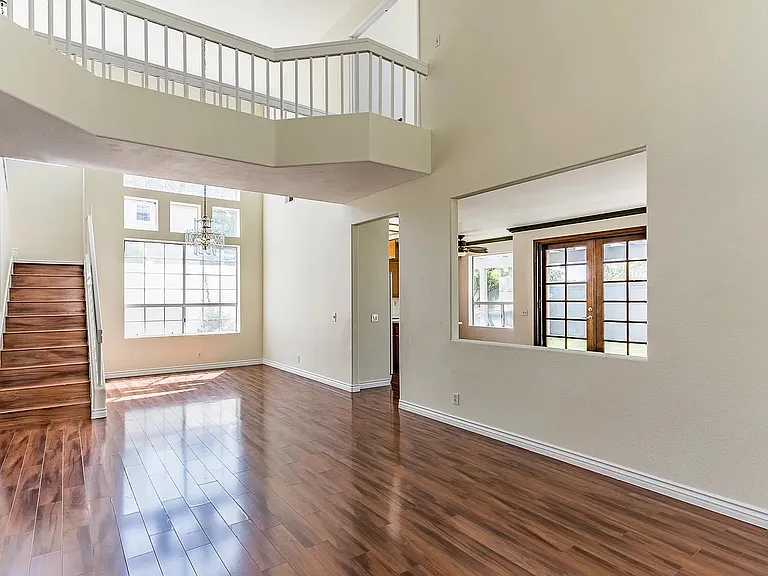 1633 Calle Las Casas — Photo 2