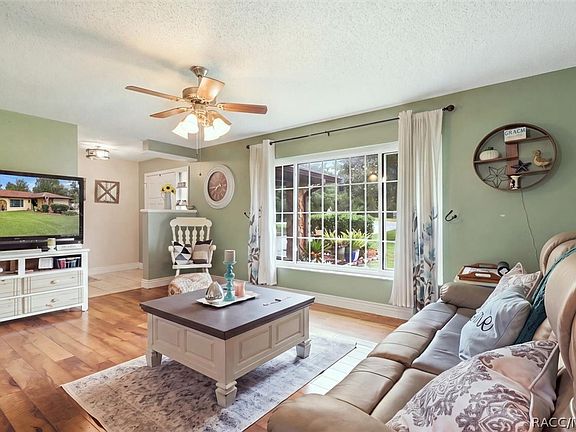 4th image of 4333 SW Hyacinth Ct