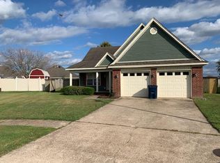 911 Nicks Cv, Marion, AR 72364