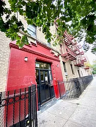 Rented by LRGNY Group, Inc.