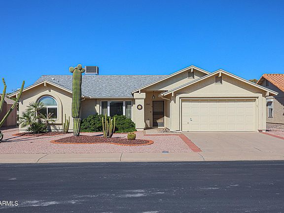 2nd image of 2362 Leisure World