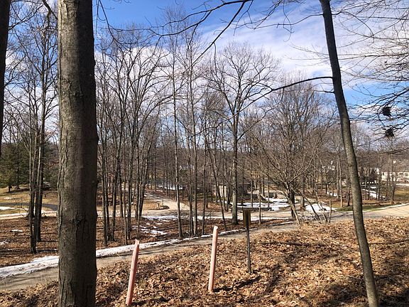4th image of 9254 Briarstone Dr #26