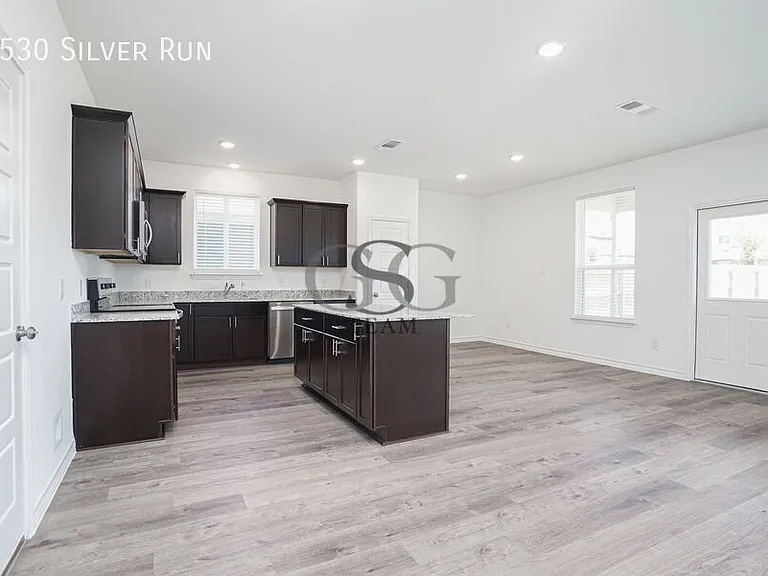 1530 Silver Run — Photo 7