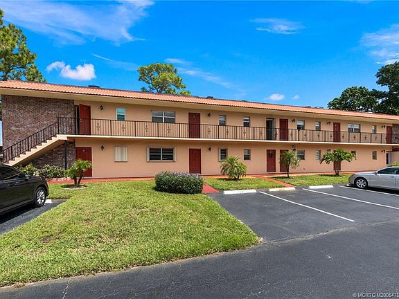 2nd image of 1929 SW Palm City Rd APT 15-B