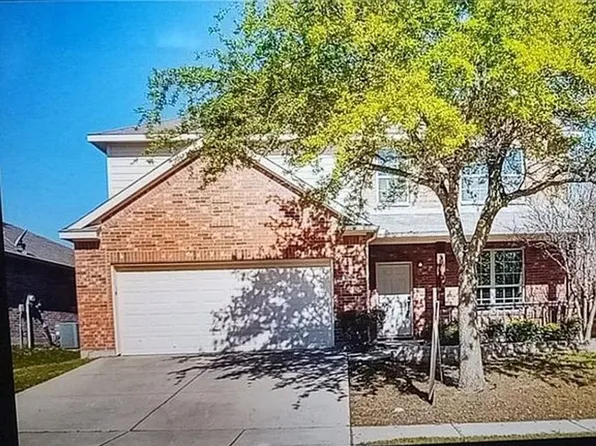 12620 Summerwood Dr, Burleson, TX 76028