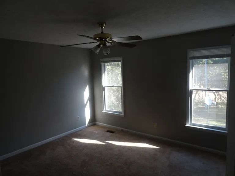 5513 Brown St — Photo 11
