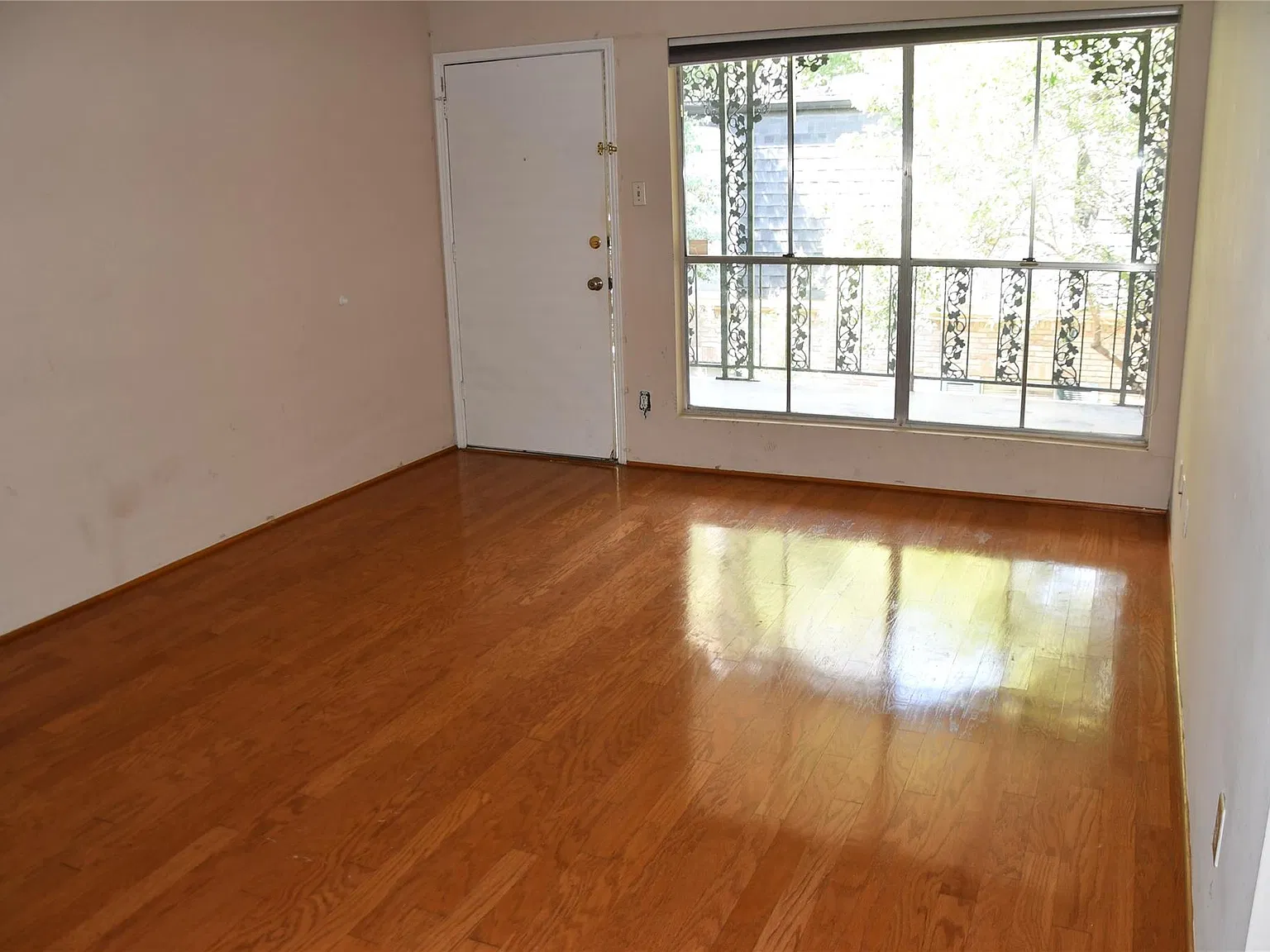 1 bed, 1.0 bath, 664 sqft, $1,150 — Photo 4