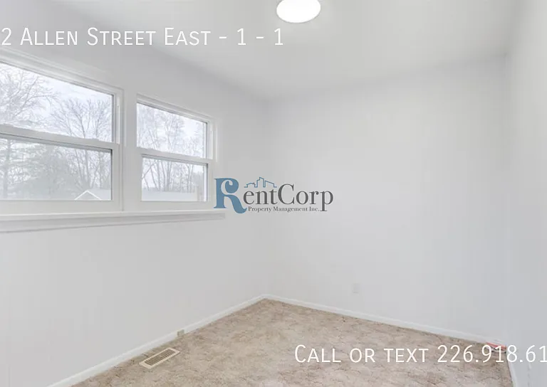 212 Allen St E #1 — Photo 12