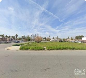 1003 L St, Bakersfield, CA, 93304