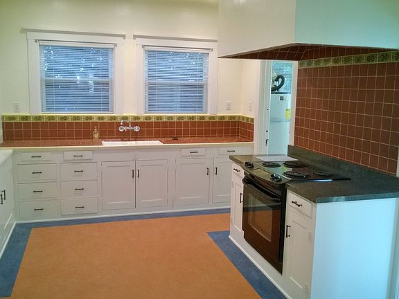3rd image of 2739 Poli St