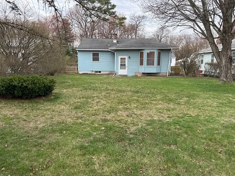 41 Oakwood Dr — Photo 4
