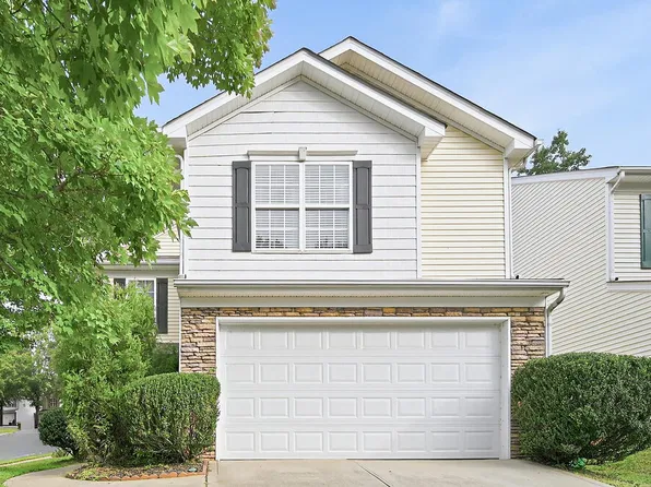 1038 Allegiance Dr, Charlotte, NC 28217