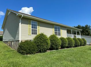 3276 Mirandy Rd, Cookeville, TN 38506