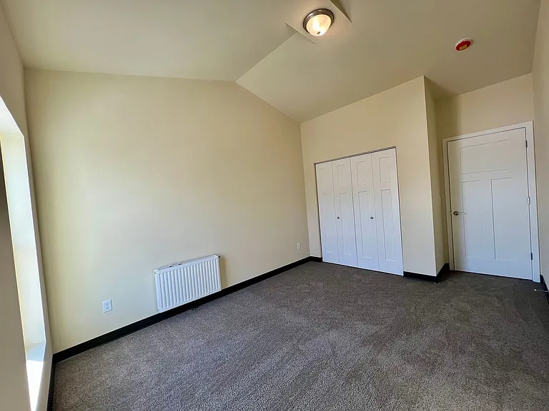 749 Meridian Dr — Photo 23