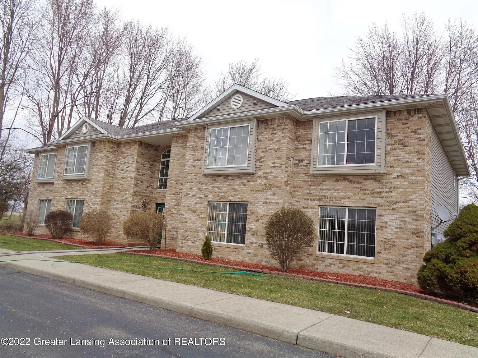 2 bed, 1250 sqft, $2,255 — Photo 1