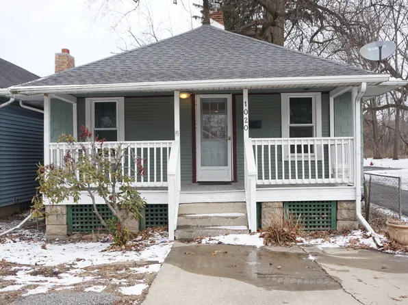 1020 E Cleveland Ave, Hobart, IN 46342