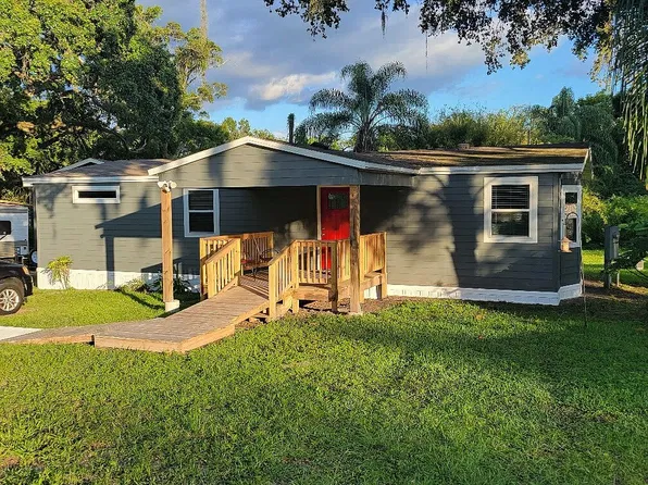 9111 Back Up Rd, Tampa, FL 33637