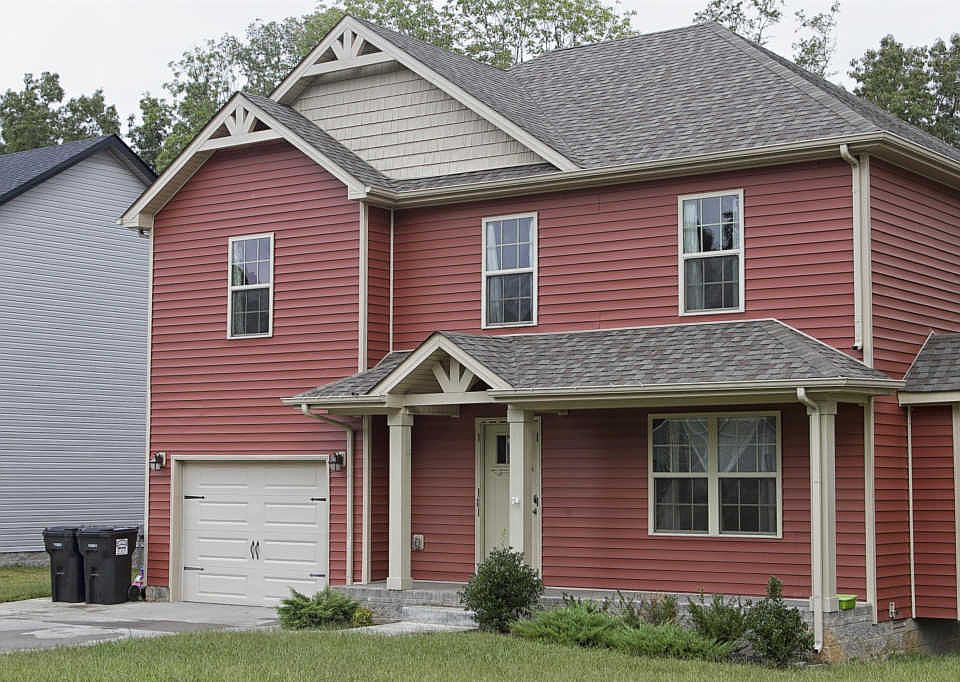 1st image of 433 Leslie Wood Dr