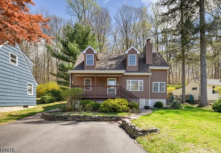 64 Hilltop Trl — Photo 2