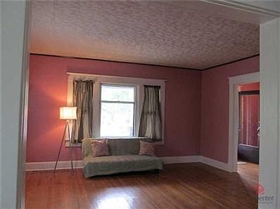 3rd image of 5001 E New York St