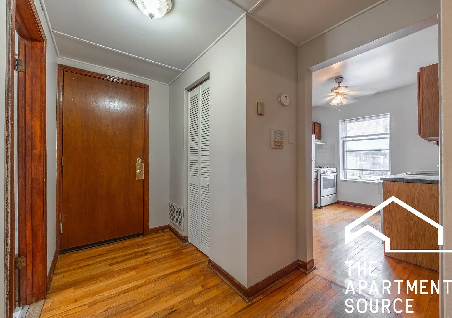 3153 West Argyle Street #2W — Photo 4