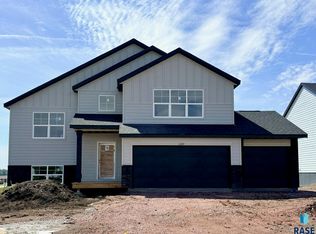 2209 E Alexa St, Brandon, SD 57005