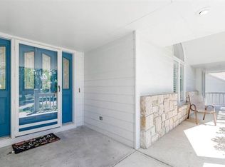 208 SW Raintree Dr, Lees Summit, MO 64082