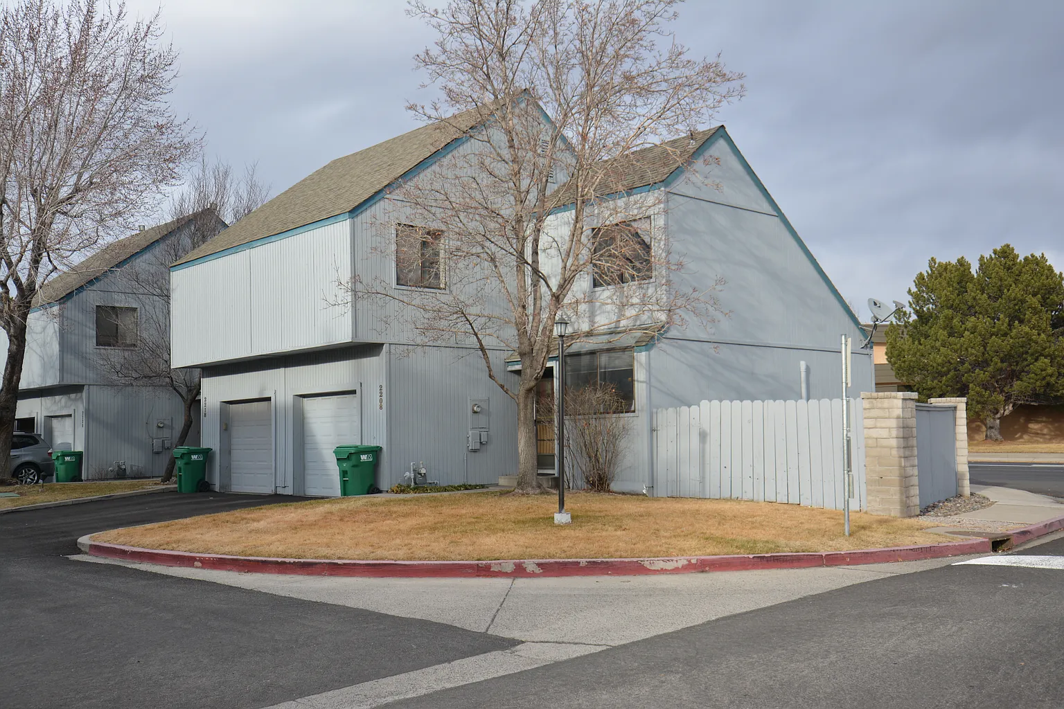 2208 Ash Ave photo 1